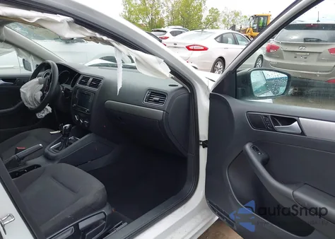 2016 Volkswagen Jetta 1.4T Se z USA, uszkodzony, nr VIN 3VWD67AJ7GM221468